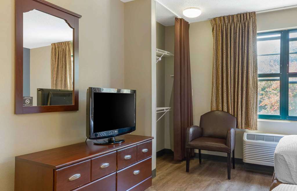 Extended Stay America Suites Hartford Meriden - photo 22