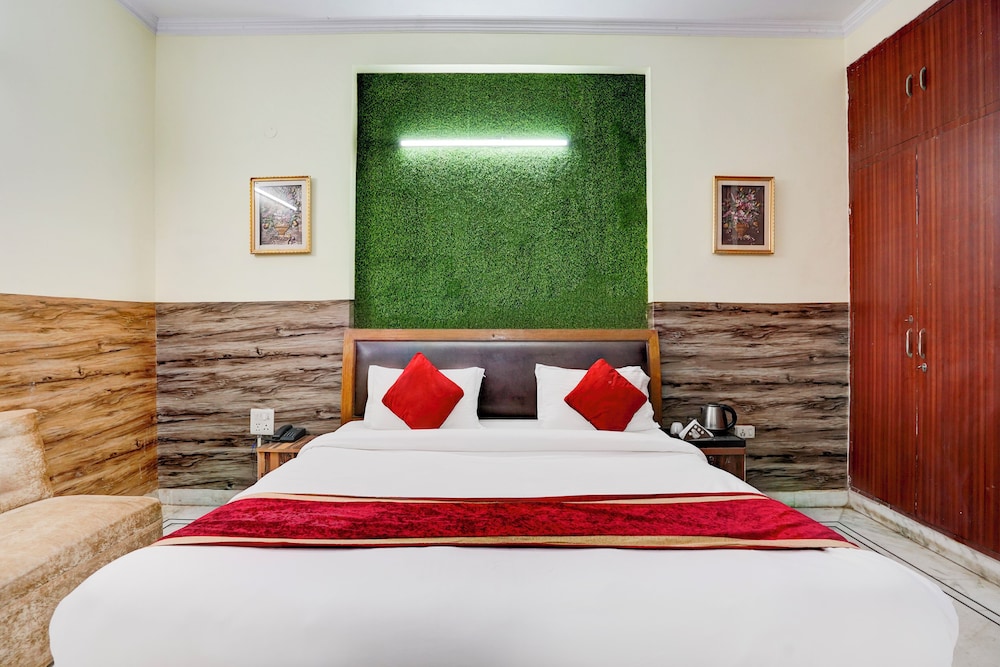 The Everest 43 - carbon neutral hotel in Noida