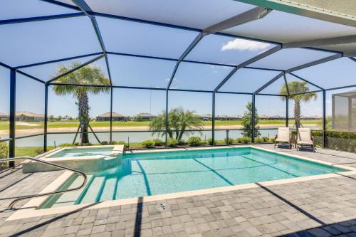 Punta Gorda Home with Lanai and Golf Course View — 4-Star Luxury Hotel in Punta Gorda, United States