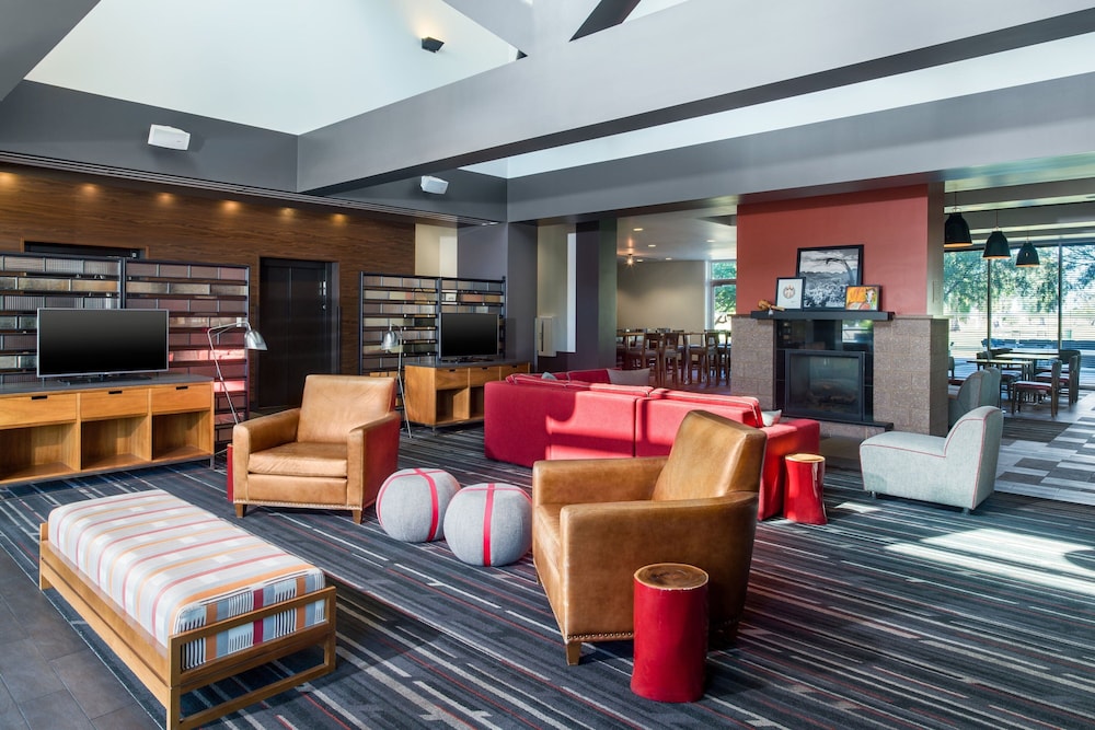 Four Points By Sheraton At Phoenix Mesa Gateway Airport - photo 2