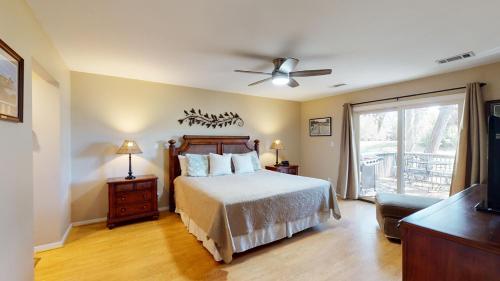 704 Queens Grant - photo 10