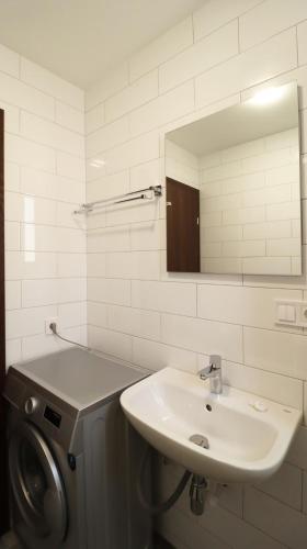 Bright and Cozy Apt in Tbilisi