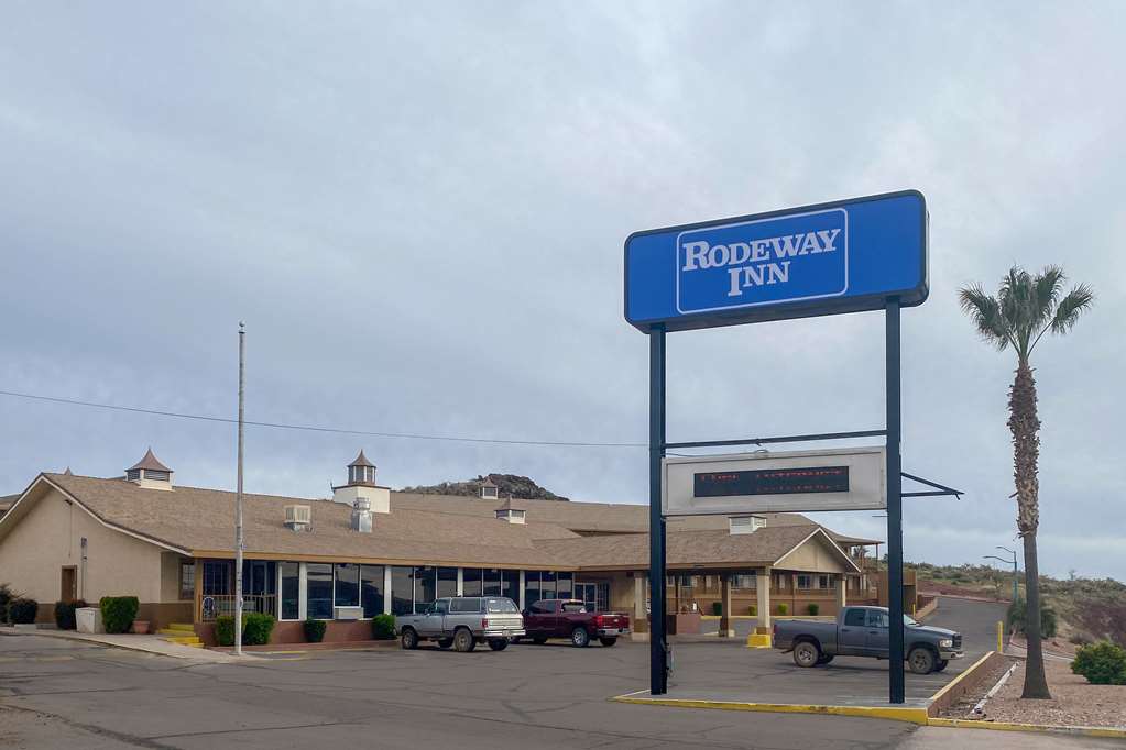 Rodeway Inn Kingman Route 66 - carbon neutral hotel in Kingman