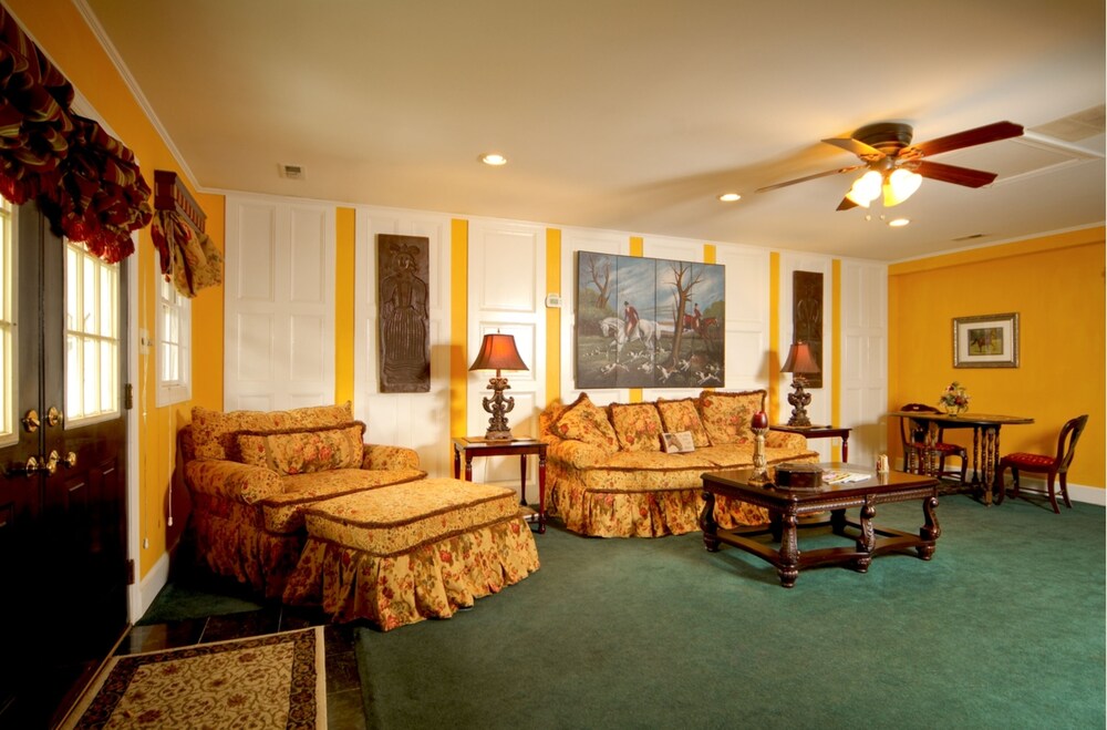 Black Horse Inn - photo 4