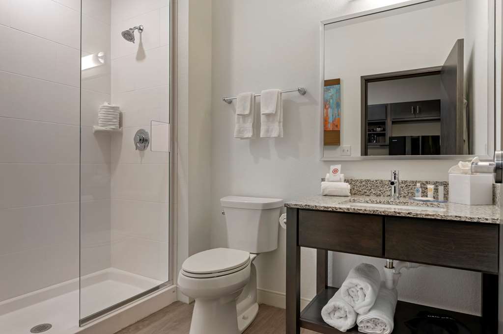 MainStay Suites Cincinnati University Uptown - photo 8