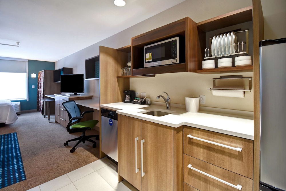 Home2 Suites by Hilton Wichita Downtown Delano - photo 20