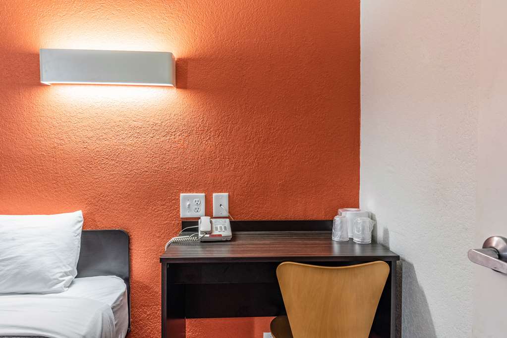 Motel 6 North Richland Hills TX - photo 19