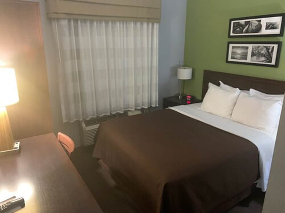 Cresthaven Inn JFK - photo 9