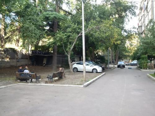 One room apartment near metro DELISI