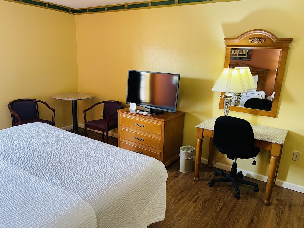 Mountain Inn & Suites Dunlap - photo 9