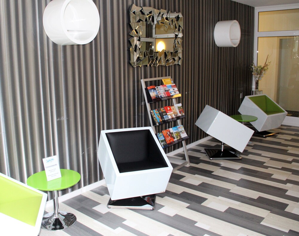 Check Inn Hotel — hotel in Merseburg