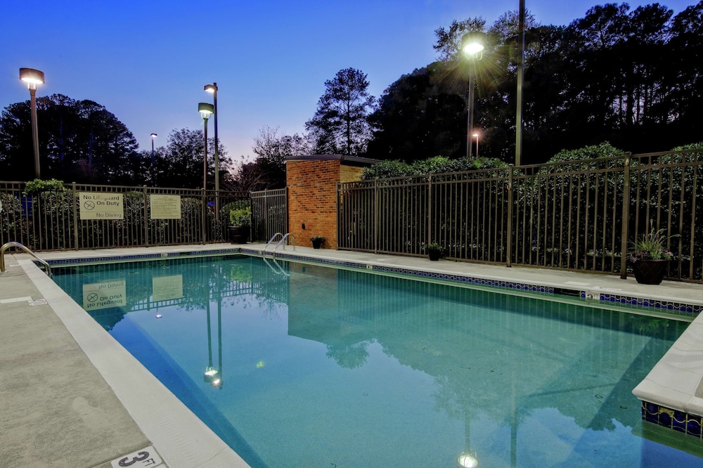 Hampton Inn Jacksonville Anniston Area - photo 40