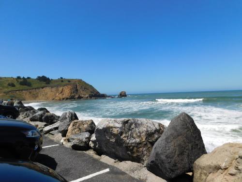 Sea Breeze Motel - photo 13