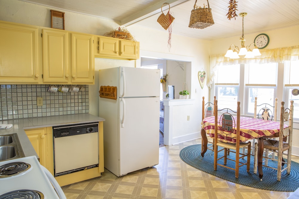 The Chimney Rock Inn & Cottages - photo 43