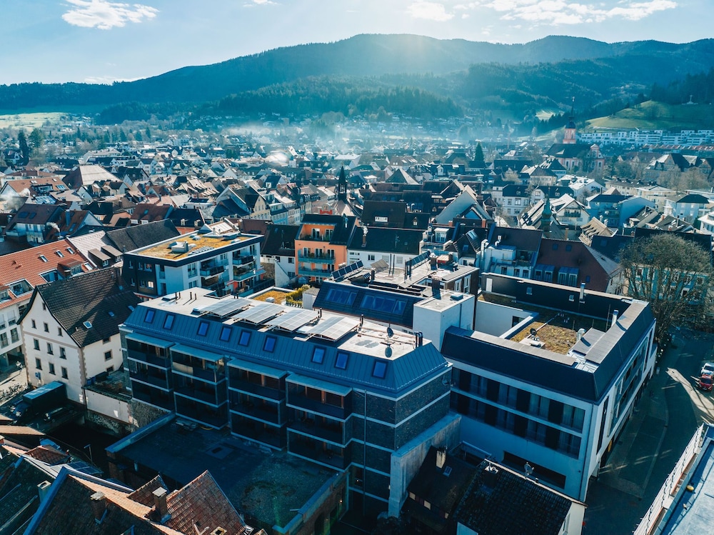 Restaurant Hotel Zum Storchen - carbon neutral hotel in Waldkirch