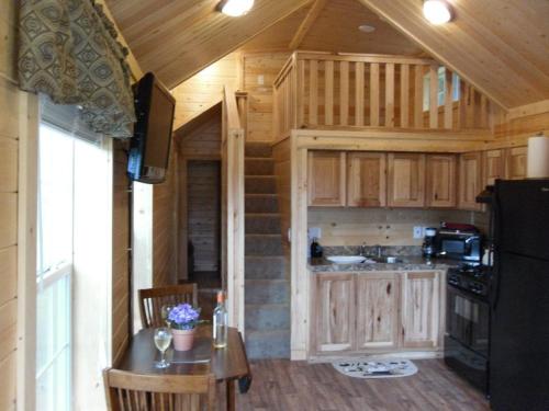 Camperland RV Resort & Cabins — Agassiz — photo 5