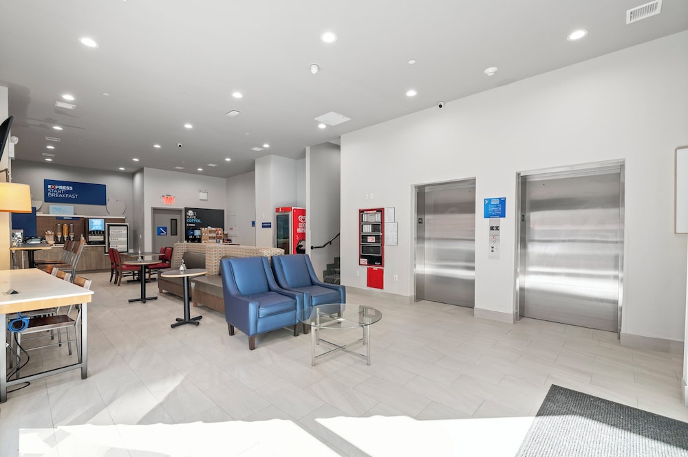 Holiday Inn Express & Suites Bronx NYC an IHG Hotel - photo 4