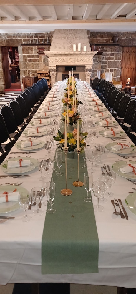 Hotel De France Restaurant Grill Domfront — Domfront