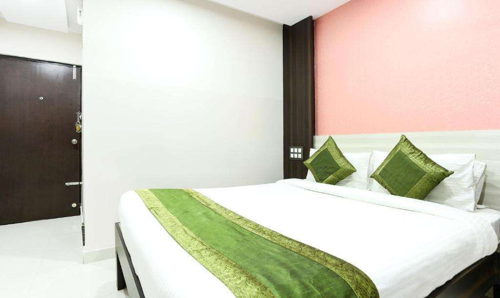Hotel Habitat Comforts - last minute hotel in Bengaluru