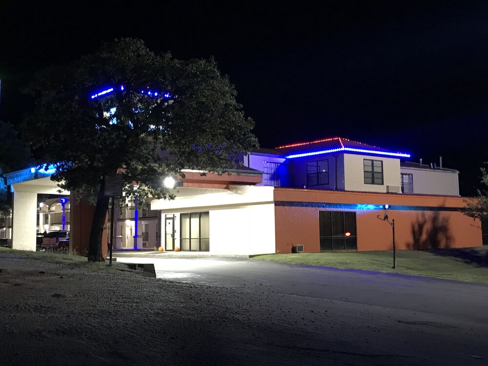 Americas Best Value Inn Bowie — hotel in Bowie