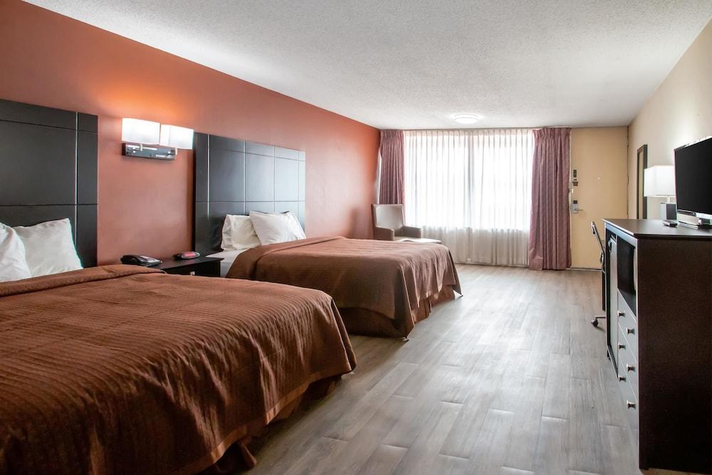 Econo Lodge Elko Downtown Area - photo 5