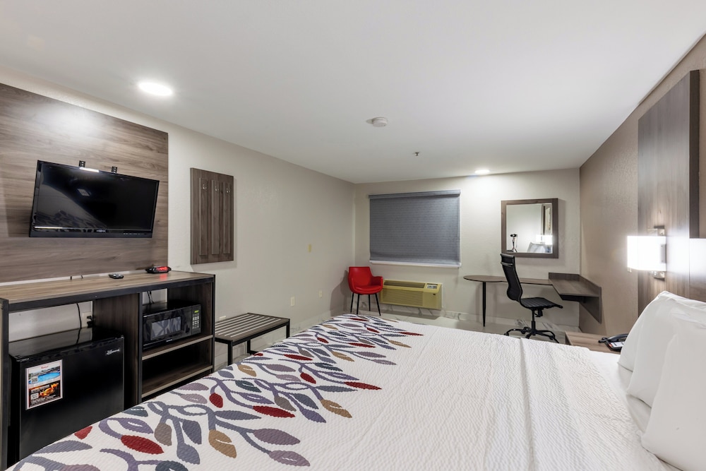 Red Roof Inn Pharr McAllen - photo 11