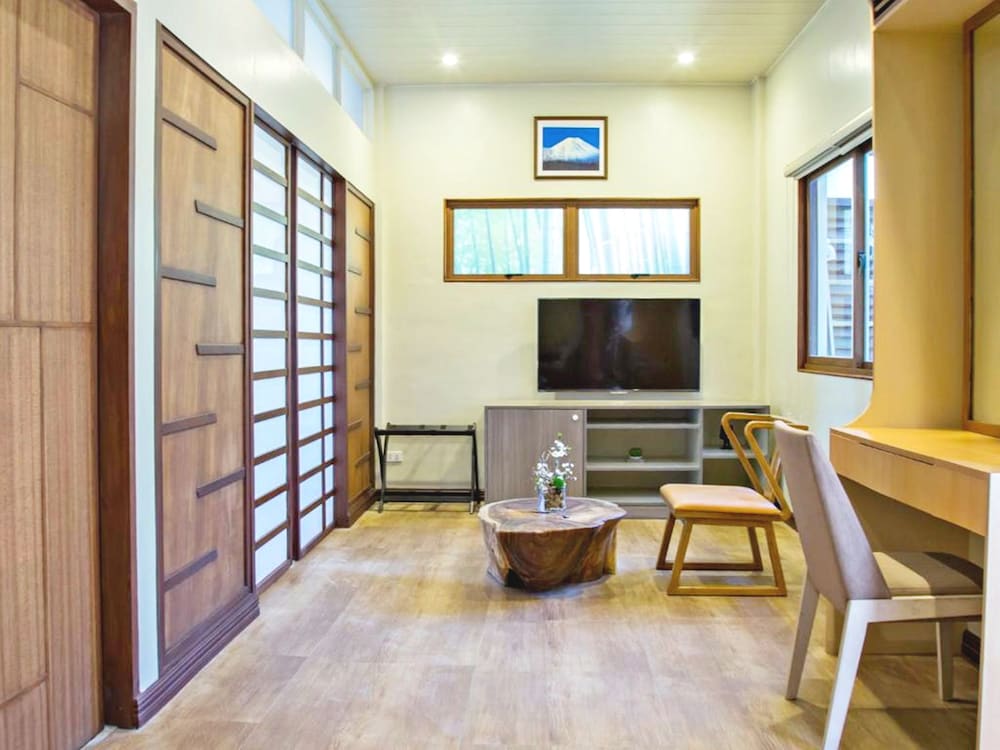 Zen Garden - carbon neutral hotel in Silang