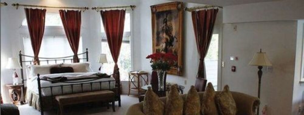 The Columbia Inn at Peralynna Manor - photo 21