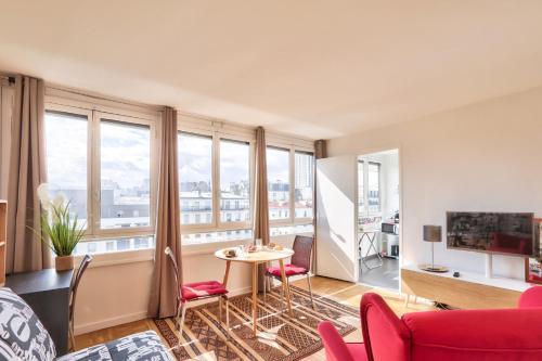 GuestReady Magnificent Parisian Apartment — 4-Star Luxury Hotel in Paris, France