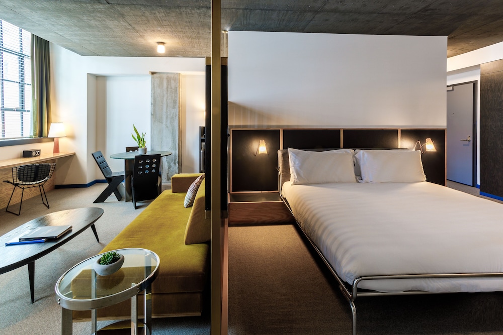The Emily Hotel - photo 18