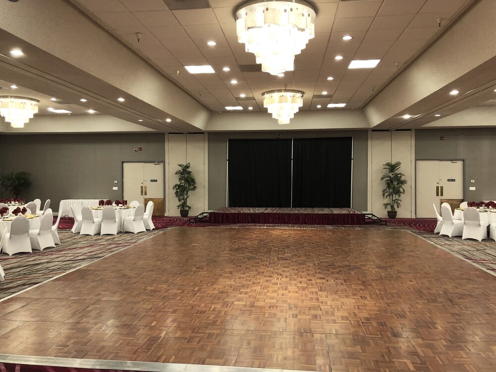 Crowne Plaza Silicon Valley N Union City - photo 39