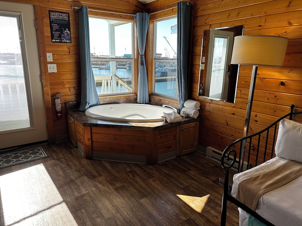 Westport Marina Cottages - photo 25