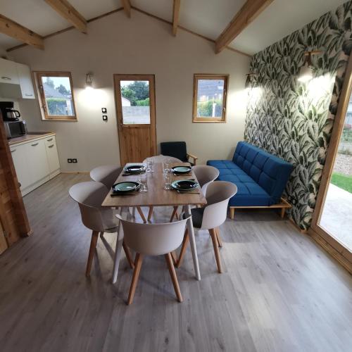 Les gîtes d’Aloziwen le TY BREIZH in Etretat, France