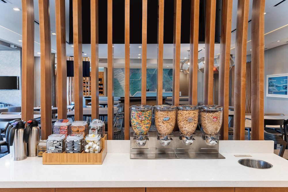 SpringHill Suites by Marriott Irvine Lake Forest - photo 21