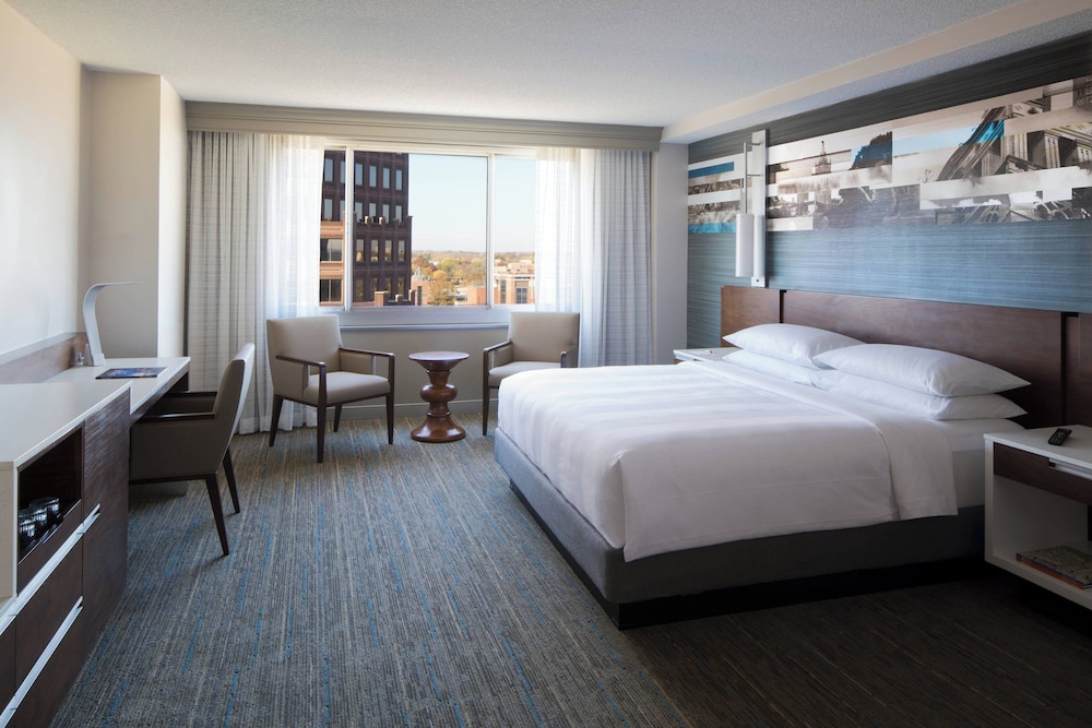Kansas City Marriott Country Club Plaza - photo 12