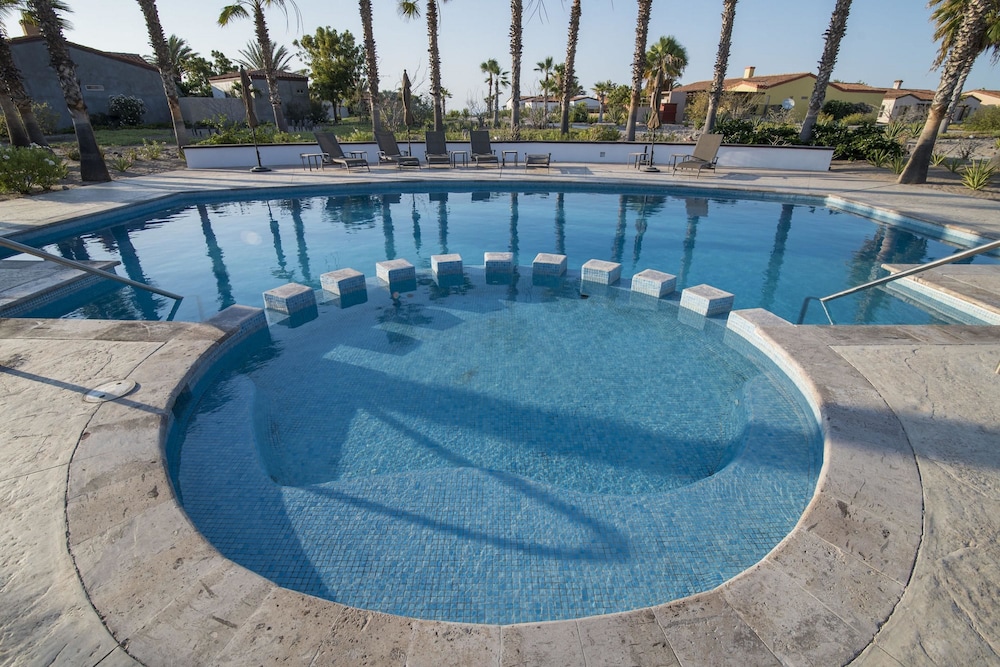 Paraiso Del Mar Resort V4 4 Bed by Casago La Paz in La Paz, Mexico