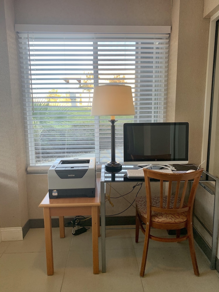 SureStay Plus Hotel by Best Western Redding - photo 23