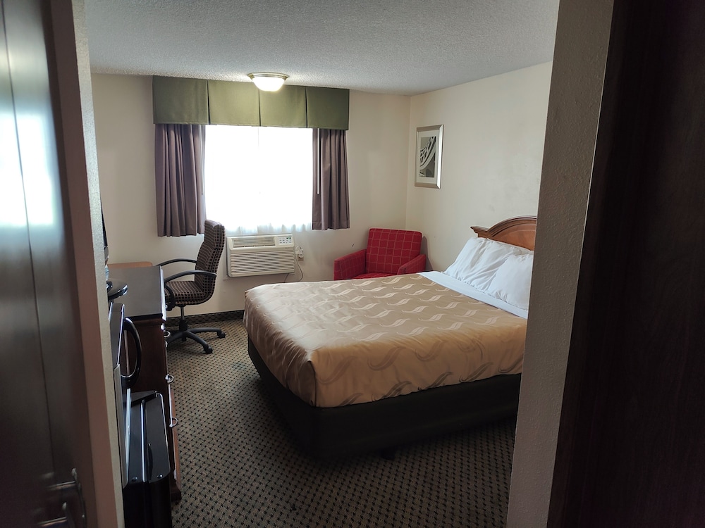 Roosevelt Hotel - photo 9