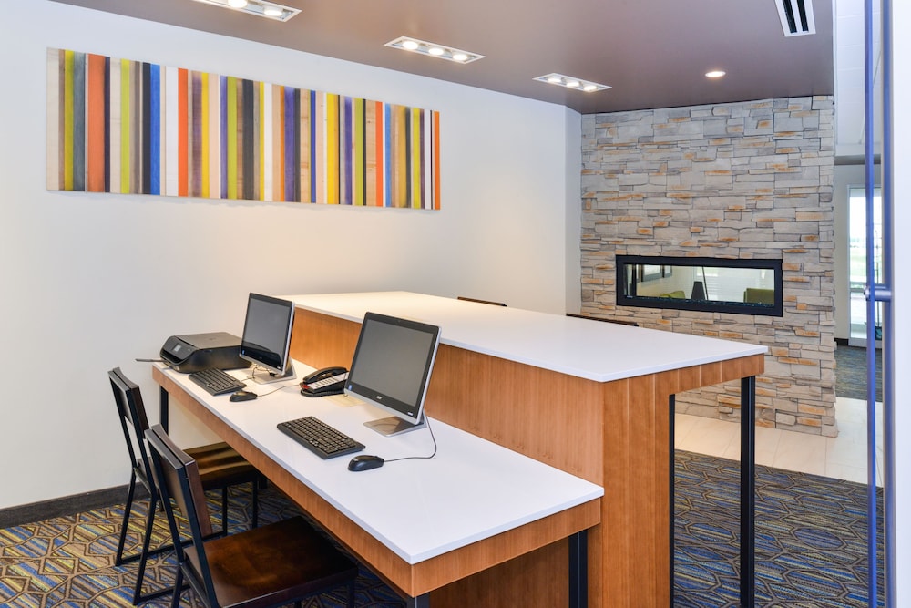 Holiday Inn Express & Suites Ogallala by IHG - photo 32