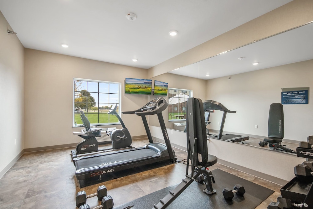 Cobblestone Hotel & Suites Austin - photo 42