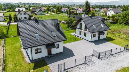 Dom na Kwiatowej in Zarzecze, Poland