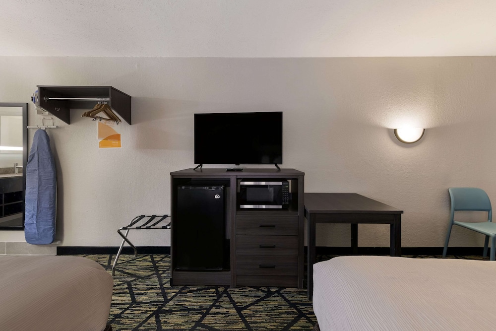 Quality Inn Orange Park Jacksonville - photo 17