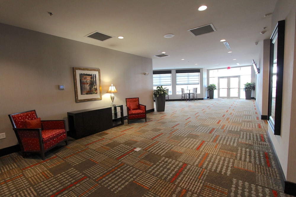 Hilton Garden Inn Findlay - photo 37