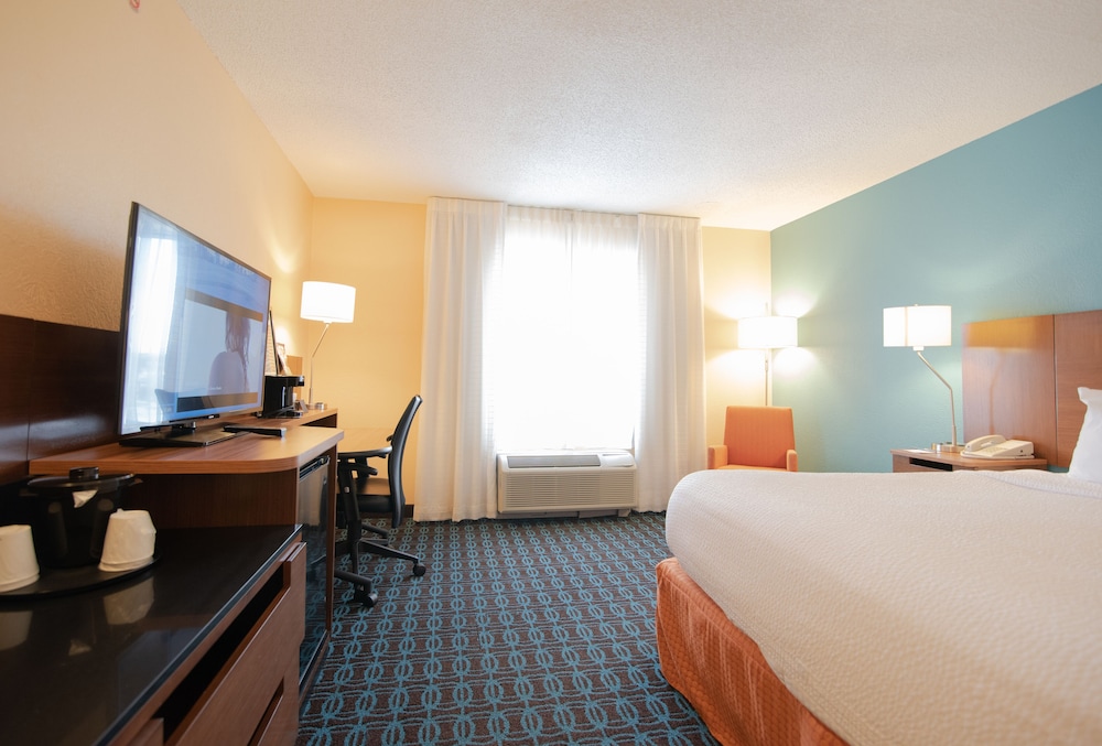 Fairfield Inn & Suites by Marriott Cleveland Avon - photo 5
