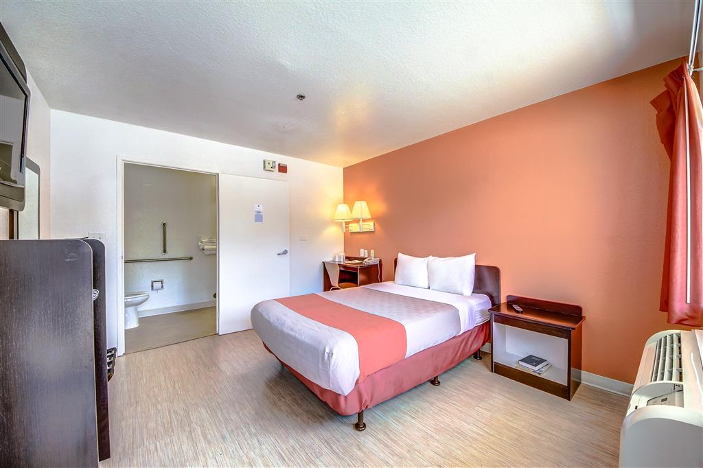 Motel 6 San Antonio TX Fiesta - photo 11