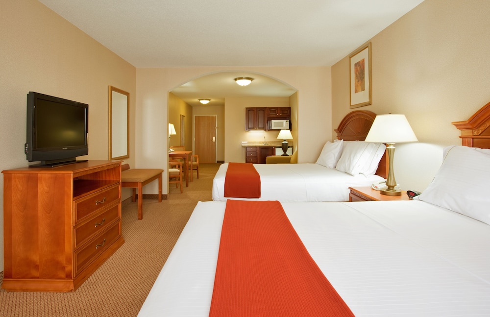Holiday Inn Express Hotel & Suites Logansport by IHG — hotel in Logansport