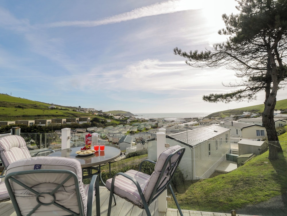 Ocean Pearl - last minute hotel in Kingsbridge