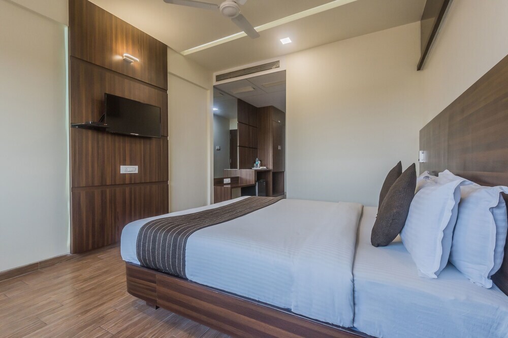 OYO 7136 Solitaire Residency — Thane — photo 3