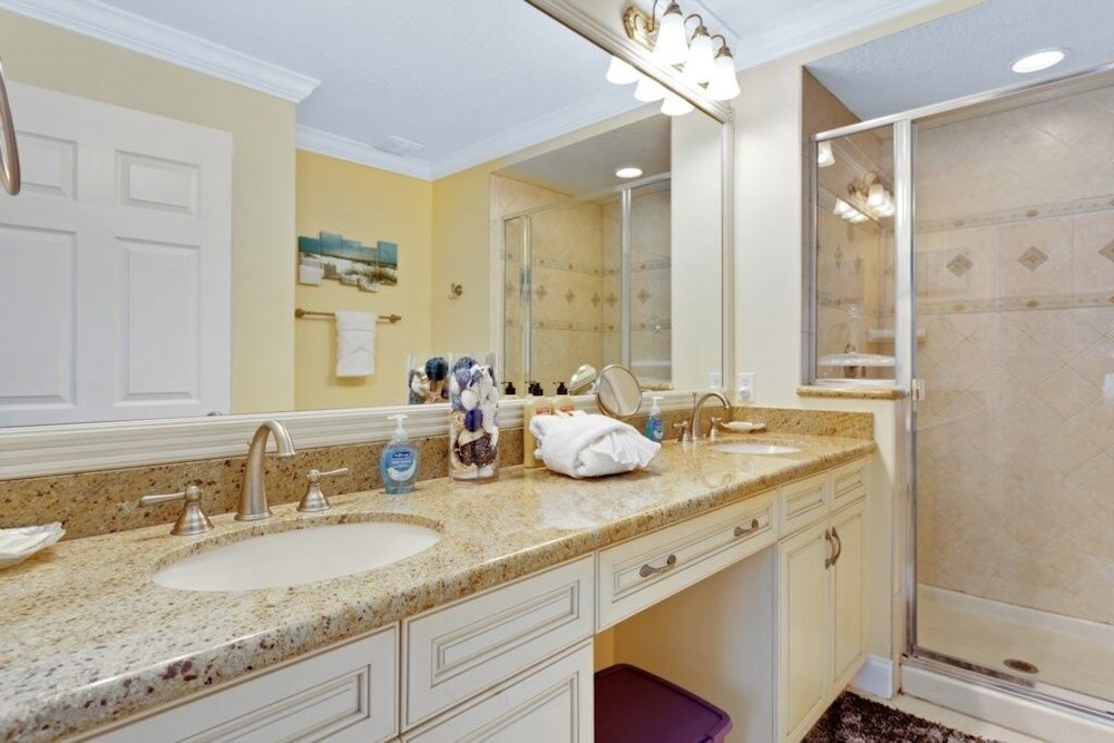 Luxury Golf Resort Located In Reunion Resort 3 Bedroom Condo - photo 14