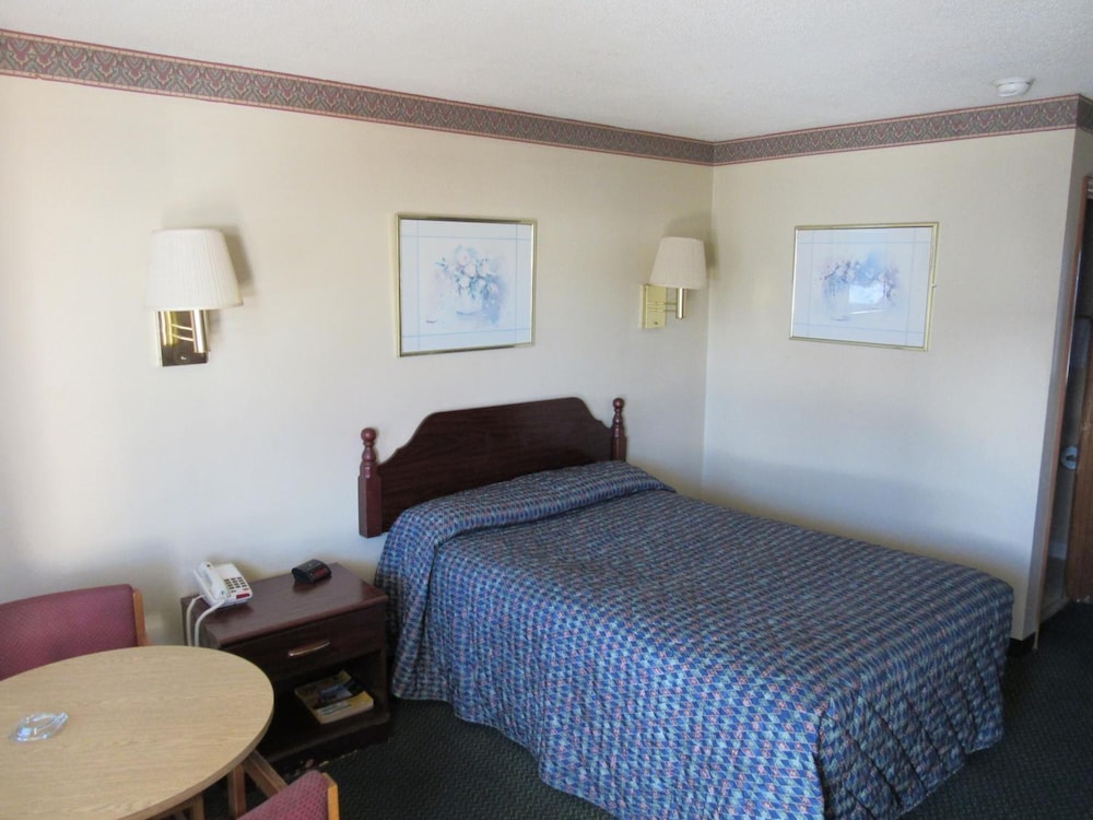 Rodeway Inn Augusta West Fort Gordon - photo 25